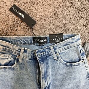 Fashion Nova Light Wash Blue Boyfriend Jeans